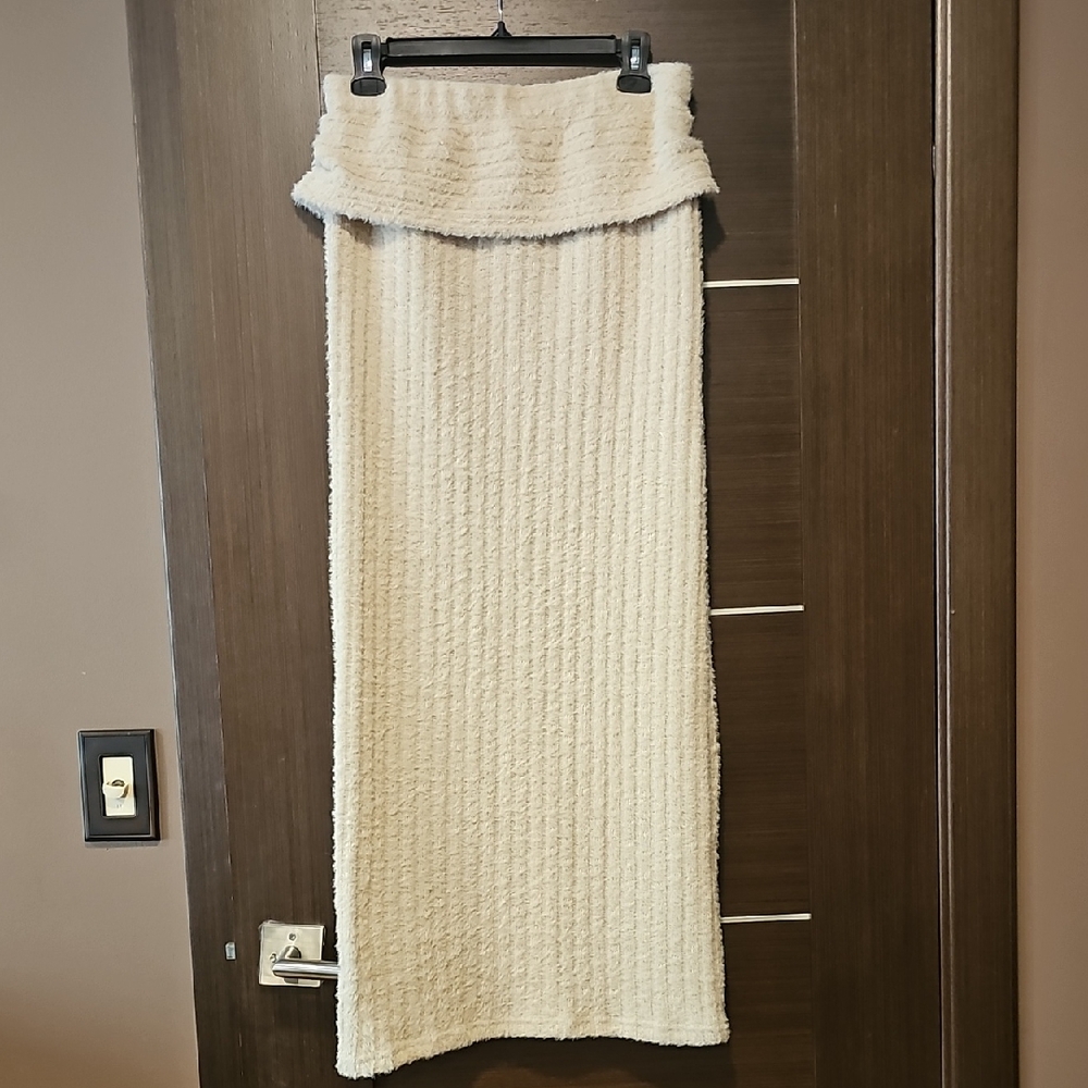 Cream Ribbed Knit Maxi Skirt